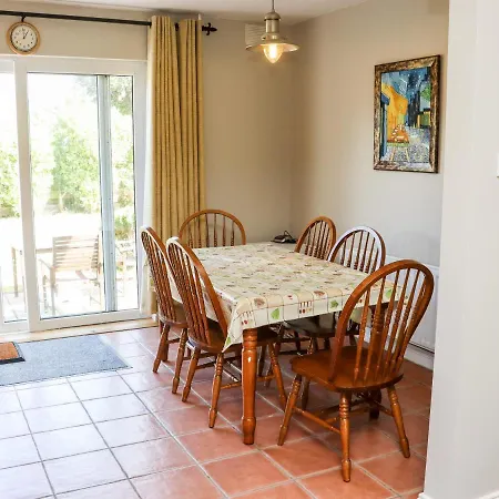 No 1 Mariner's Court